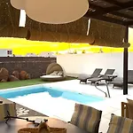 Villa Julieta - Privacidad, Exclusividad Y Piscina Climatizada Playa Blanca (Lanzarote)