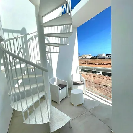 Julieta Lanzarote Villa
