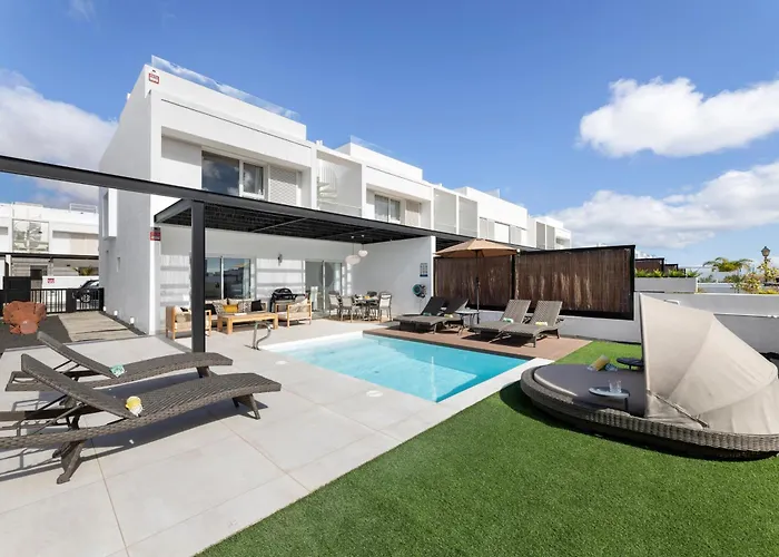 Villa Julieta - Privacidad, Exclusividad Y Piscina Climatizada